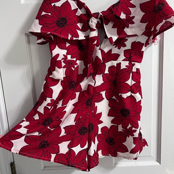 Romper from Francesca’s - Picture 3 of 4